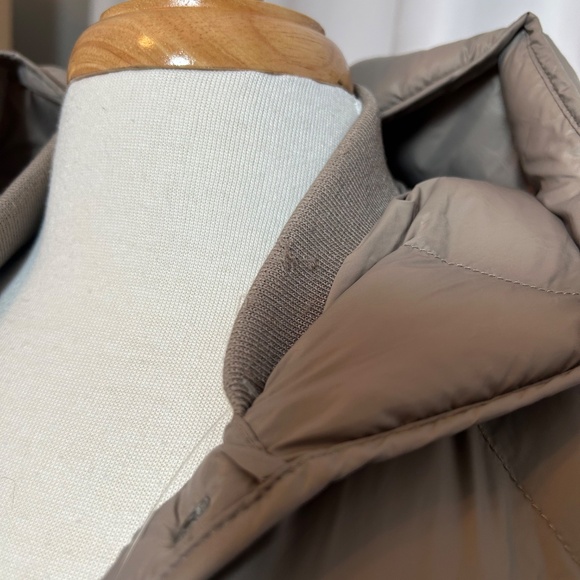 MICHAEL KORS PACKABLE TAUPE PUFFER COAT - SIZE SMALL - Picture 3 of 8